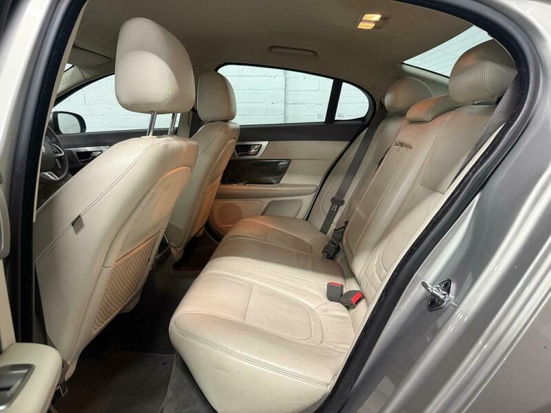 Used Jaguar XF 2012 for sale - 77056517: Photo 13