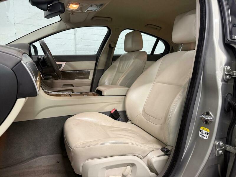 Used Jaguar XF 2012 for sale - 77056517: Photo 23