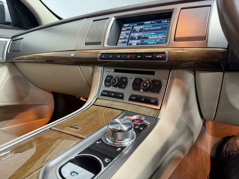 Used Jaguar XF 2012 for sale - 77056517: Photo 24