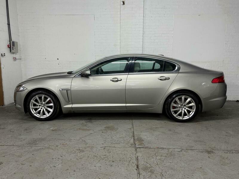Used Jaguar XF 2012 for sale - 77056517: Photo 5