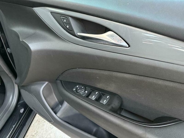 Used Vauxhall Insignia 2017 for sale - 76241120: Photo 16