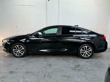 Used Vauxhall Insignia 2017 for sale - 76241120: Photo 4
