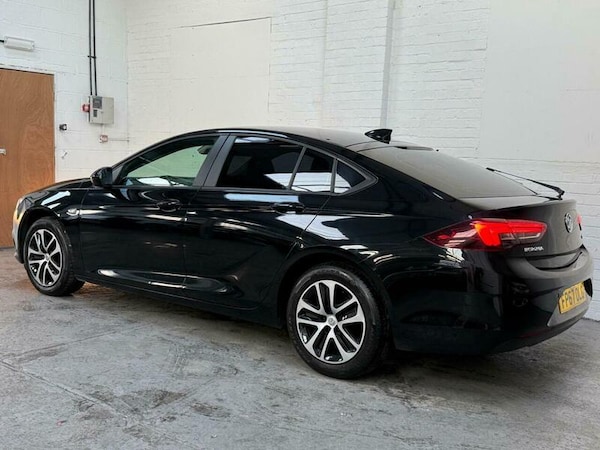 Used Vauxhall Insignia 2017 for sale - 76241120: Photo 5