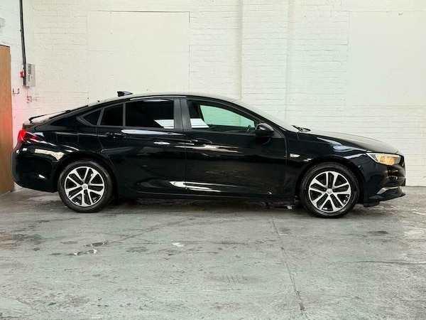 Used Vauxhall Insignia 2017 for sale - 76241120: Photo 8