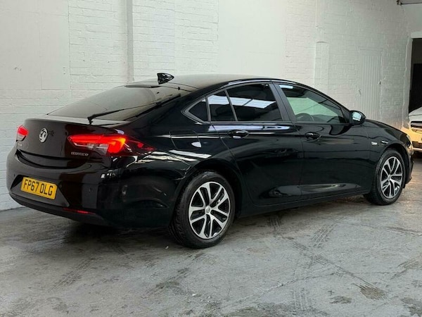 Used Vauxhall Insignia 2017 for sale - 76241120: Photo 9