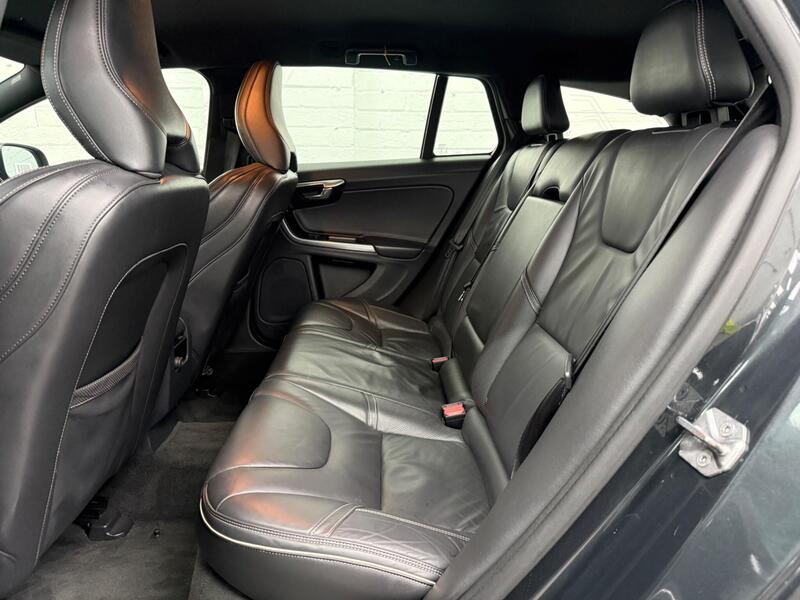 Used Volvo V60 2016 for sale - 77898923: Photo 18