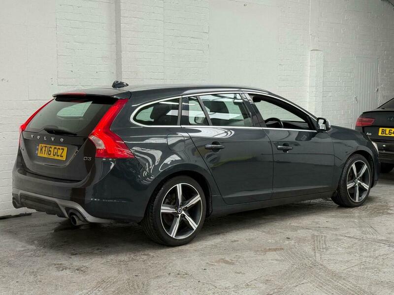 Used Volvo V60 2016 for sale - 77483611: Photo 11