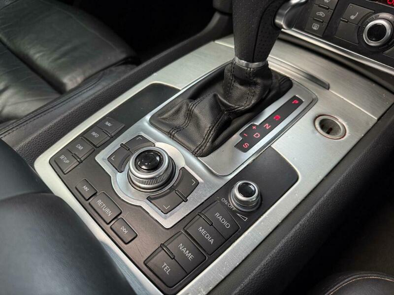 Used Audi Q7 2010 for sale - 76346162: Photo 10