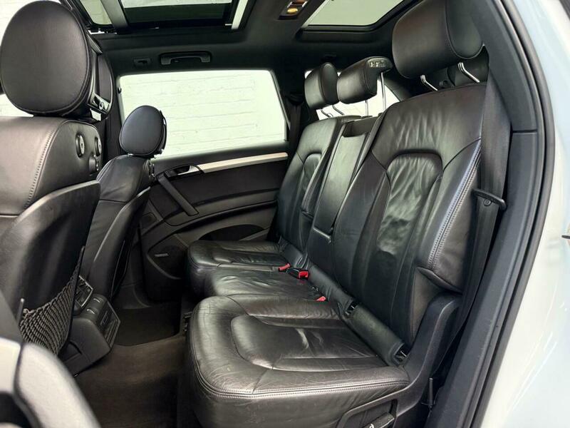 Used Audi Q7 2010 for sale - 76346162: Photo 15