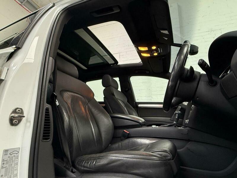 Used Audi Q7 2010 for sale - 76346162: Photo 29