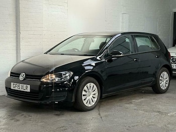 Used Volkswagen Golf 2015 for sale - 76009688: Photo