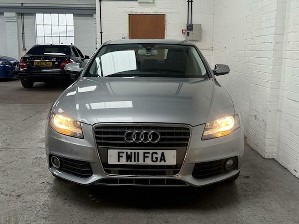 Used Audi A4 2011 for sale - 76292285: Photo 2