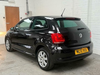 Used Volkswagen Polo 2012 for sale - 77798510: Photo
