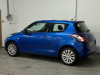 Used Suzuki Swift 2010 for sale - 76527295: Photo