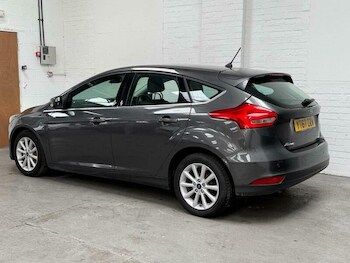 Used Ford Focus 2017 for sale - 75911579: Photo