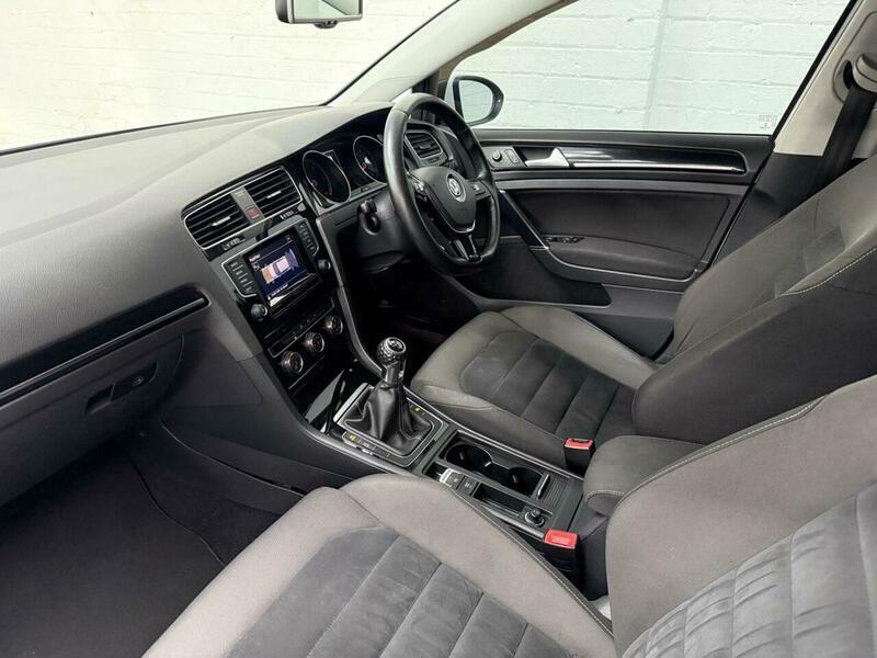 Used Volkswagen Golf 2014 for sale - 77971497: Photo 10