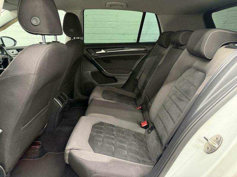 Used Volkswagen Golf 2014 for sale - 77971497: Photo 11