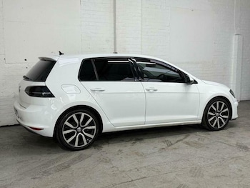 Used Volkswagen Golf 2014 for sale - 77971497: Photo
