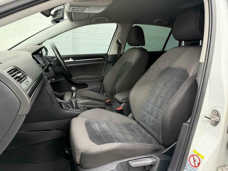 Used Volkswagen Golf 2014 for sale - 77971497: Photo 9