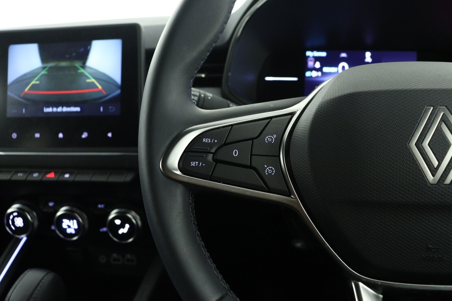 Used Renault Clio 2025 for sale - 77133896: Photo 19