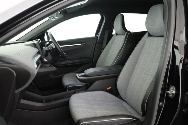 Used Renault Megane E Tech 2024 for sale - 75934522: Photo 11