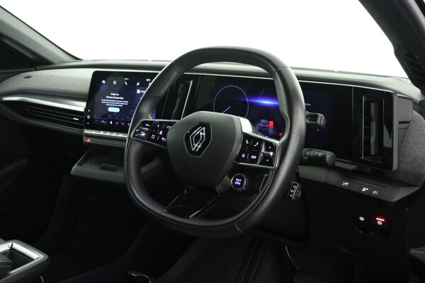 Used Renault Megane E Tech 2024 for sale - 75934522: Photo 14