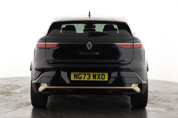 Used Renault Megane E Tech 2024 for sale - 75934522: Photo 2