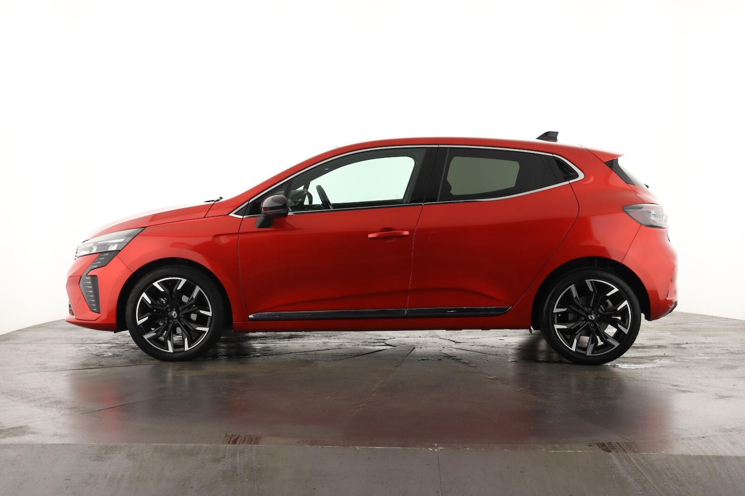 Used Renault Clio 2024 for sale - 76161389: Photo 8