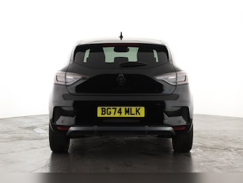 Used Renault Clio 2024 for sale - 76332233: Photo