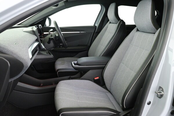 Used Renault Megane E Tech 2023 for sale - 76116815: Photo 10