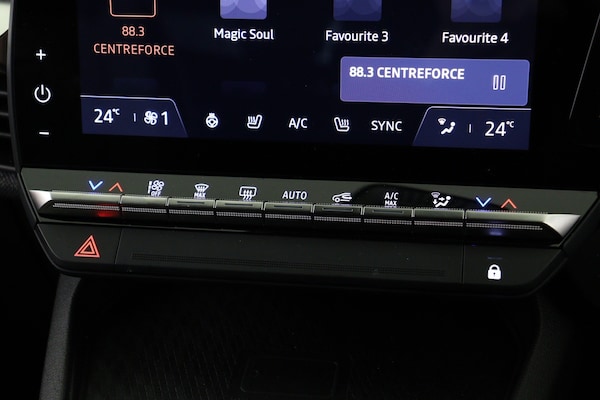 Used Renault Megane E Tech 2023 for sale - 76116815: Photo 20