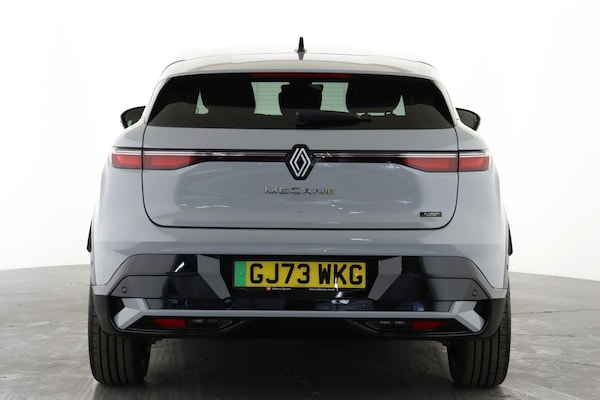 Used Renault Megane E Tech 2023 for sale - 76116815: Photo 2