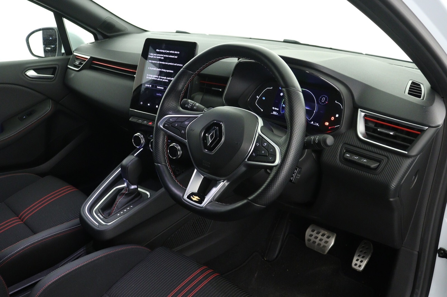 Used Renault Clio 2022 for sale - 76869632: Photo 12