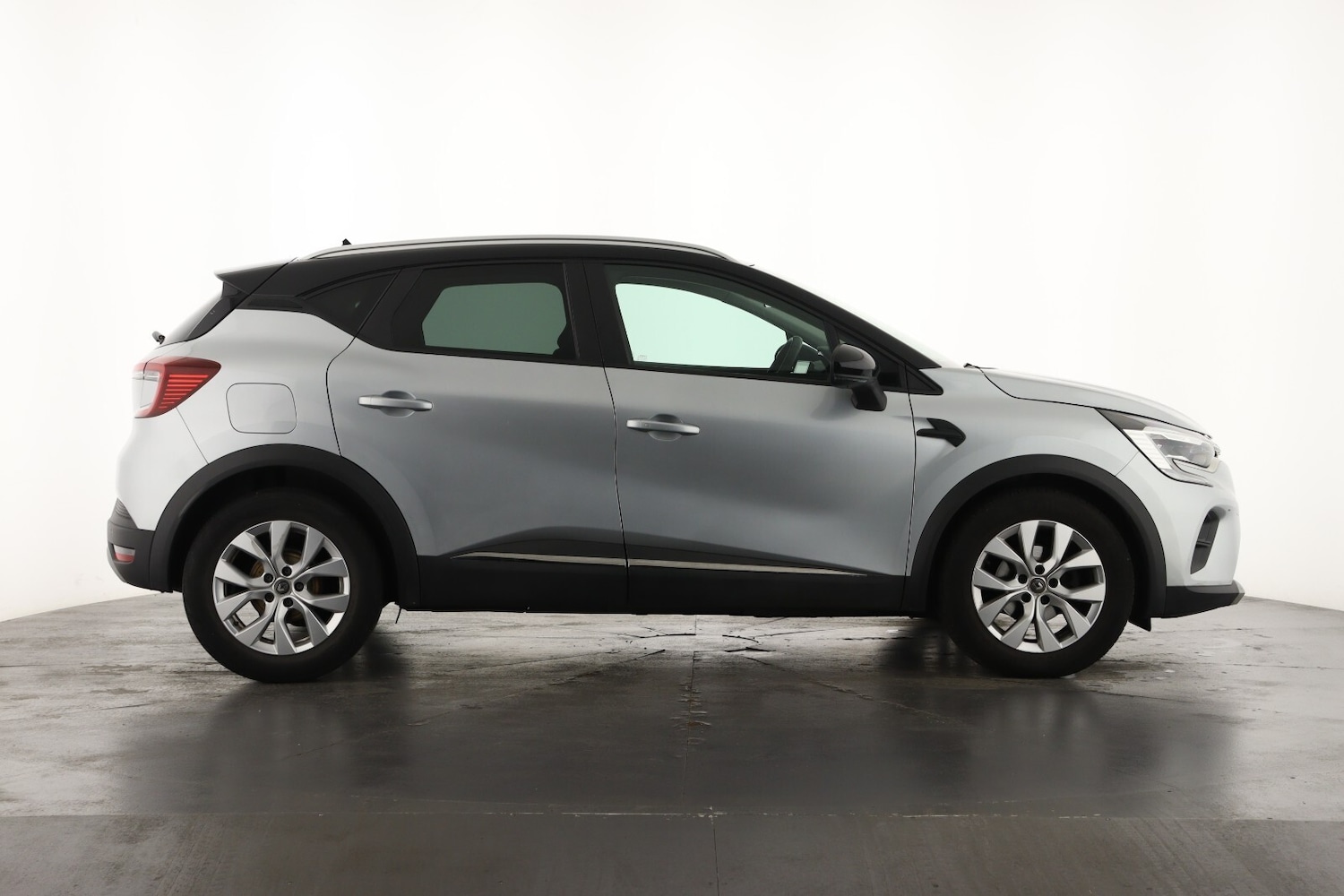 Used Renault Captur 2021 for sale - 76234084: Photo 5