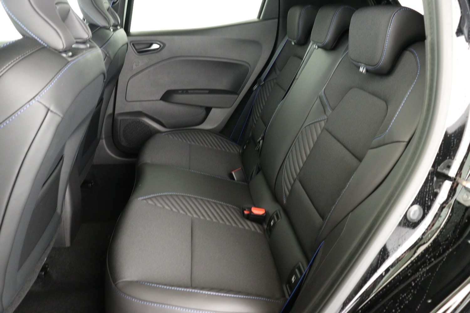 Used Renault Clio 2025 for sale - 76709439: Photo 12