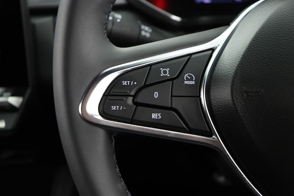 Used Renault Captur 2024 for sale - 76079098: Photo 23