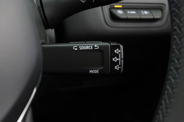 Used Renault Captur 2024 for sale - 76079098: Photo 27