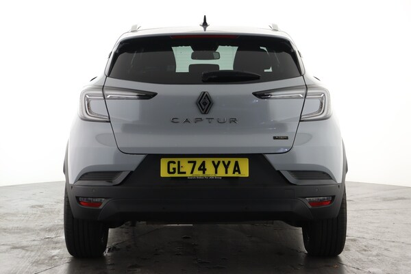 Used Renault Captur 2024 for sale - 76079098: Photo 2