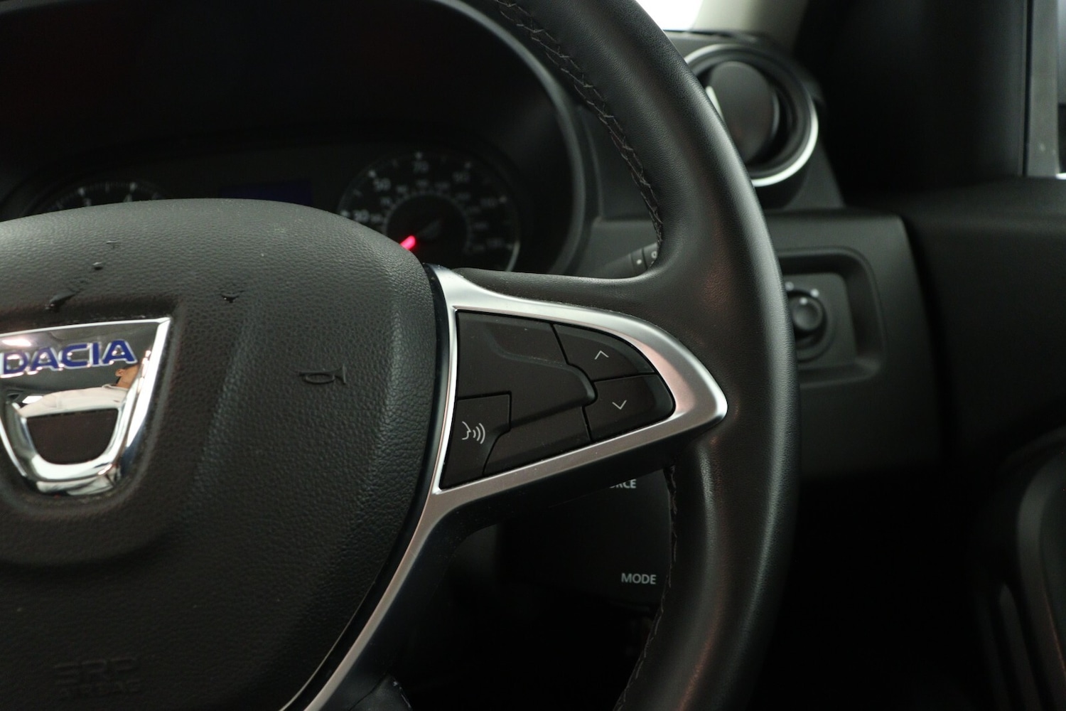 Used Dacia Duster 2022 for sale - 76871845: Photo 19