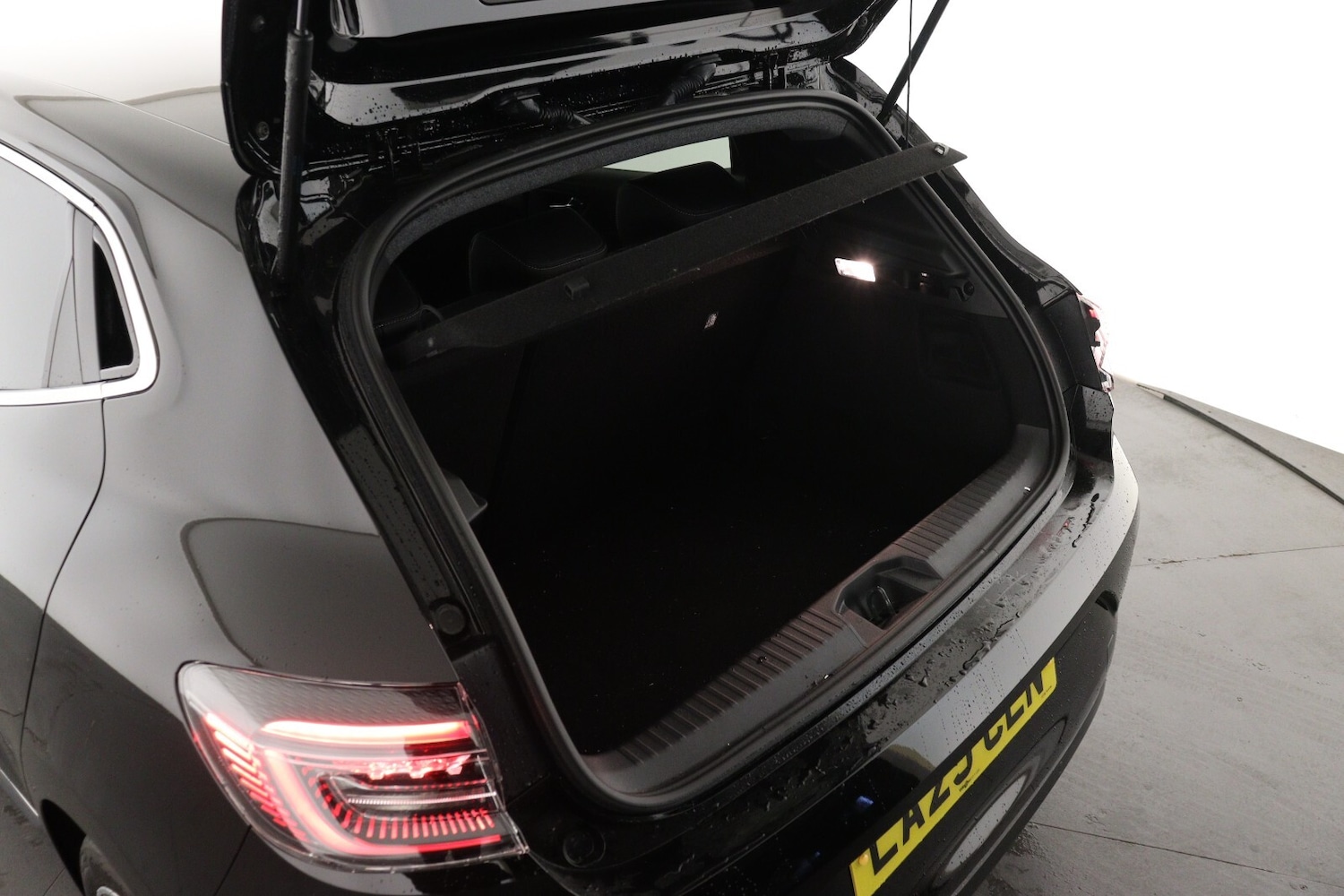 Used Renault Clio 2025 for sale - 76872867: Photo 10