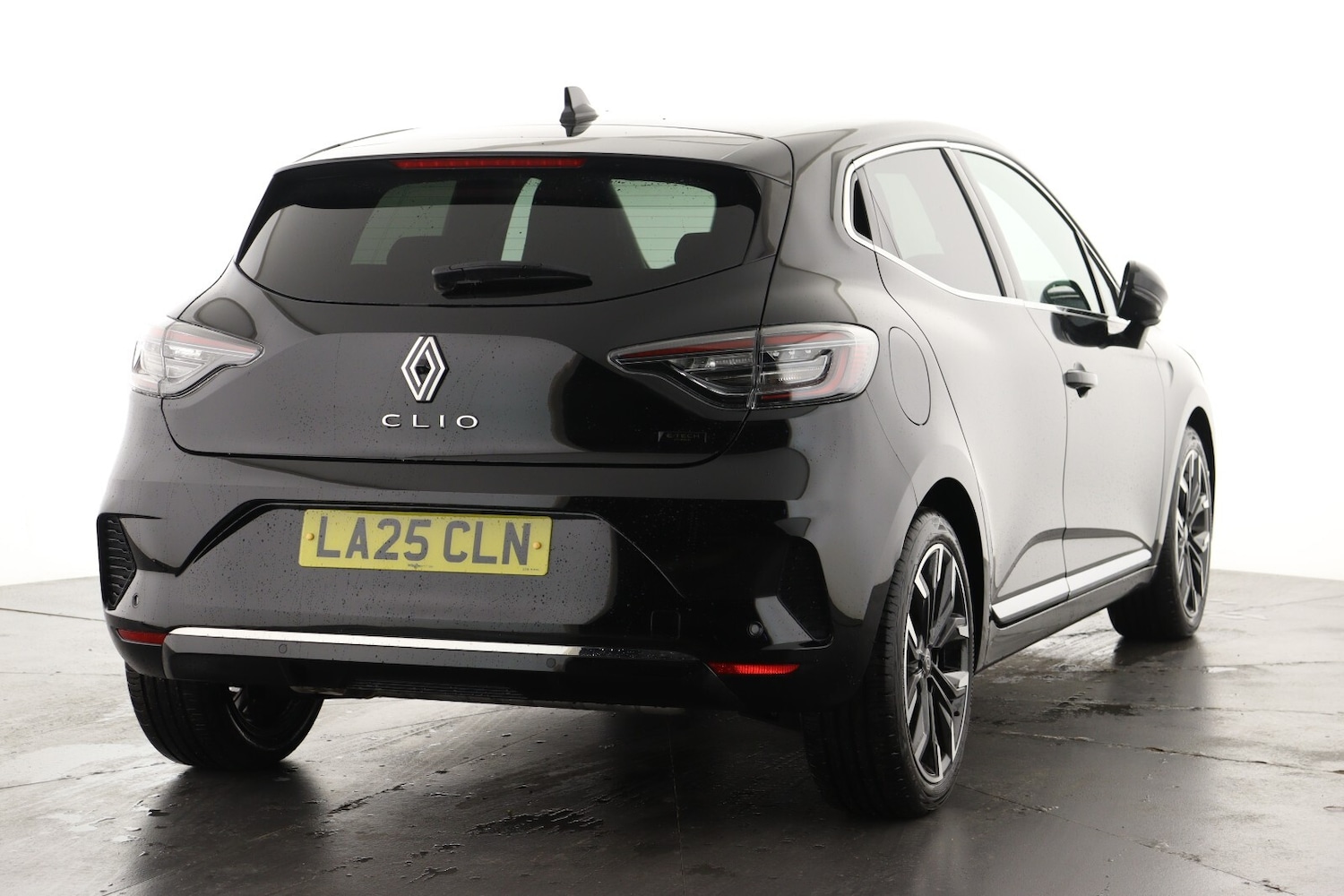 Used Renault Clio 2025 for sale - 76872867: Photo 3