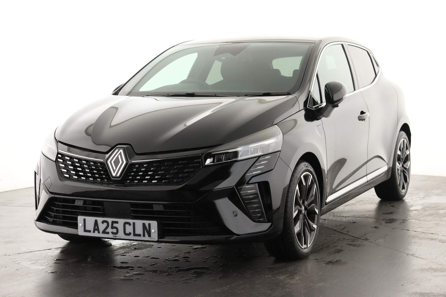 Used Renault Clio 2025 for sale - 76872867: Photo 7