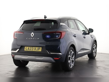 Used Renault Captur 2023 for sale - 76255016: Photo 3