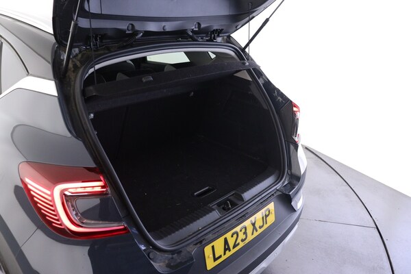 Used Renault Captur 2023 for sale - 76255016: Photo 9