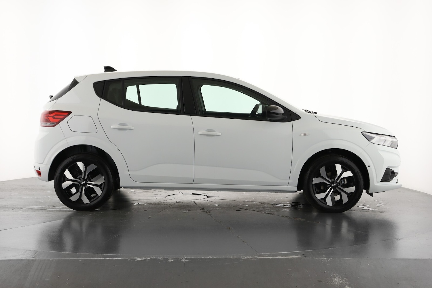 Used Dacia Sandero 2025 for sale - 76614886: Photo 4