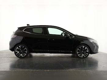 Used Renault Clio 2025 for sale - 75967181: Photo