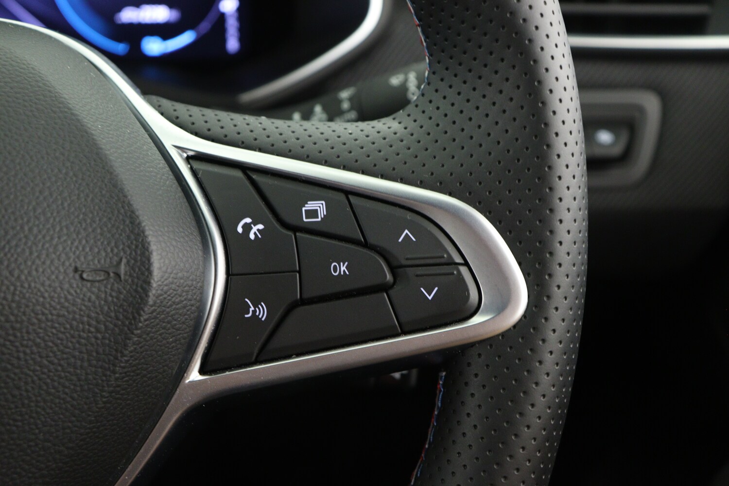 Used Renault Clio 2023 for sale - 76871927: Photo 26