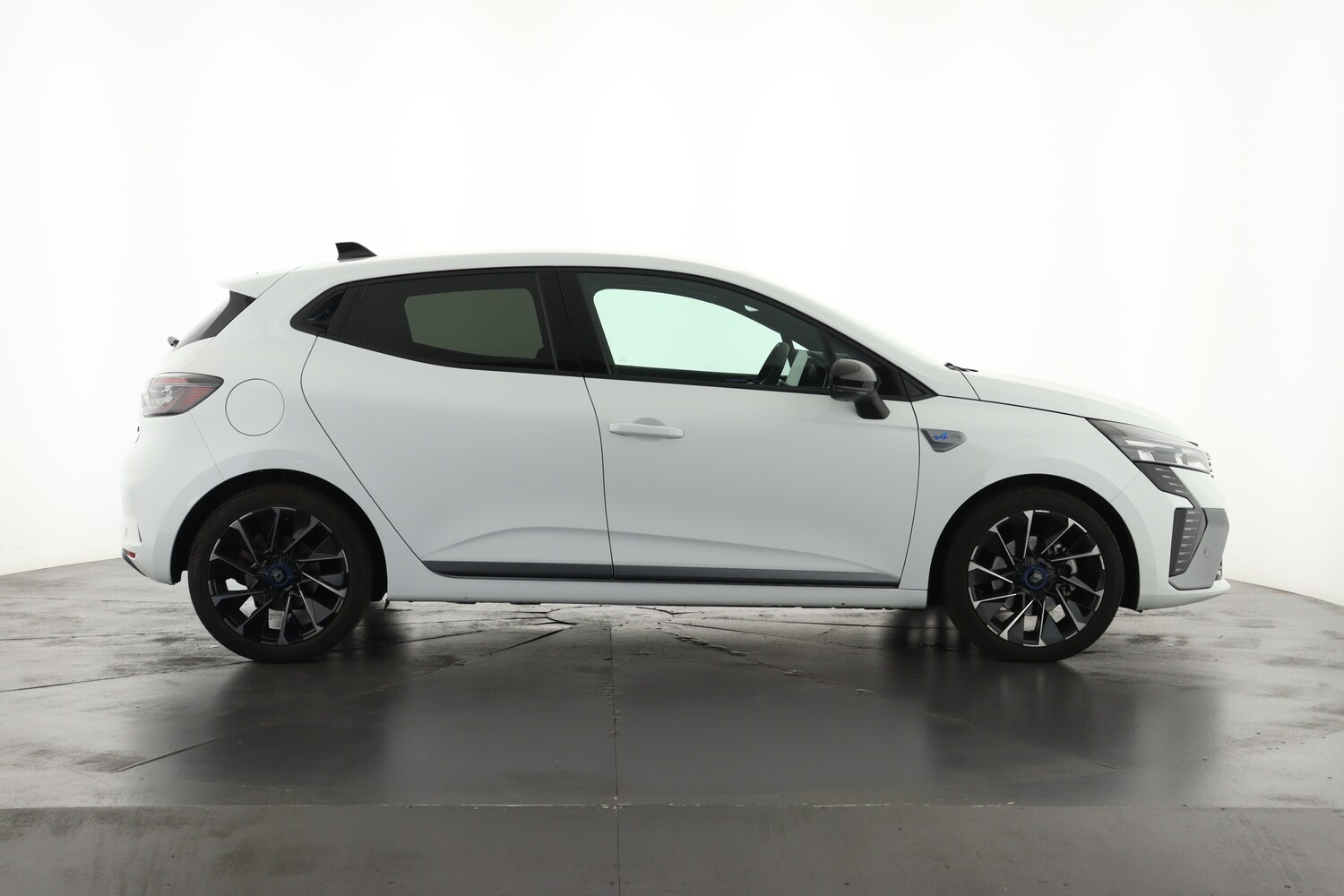Used Renault Clio 2023 for sale - 76871927: Photo 5