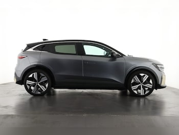 Used Renault Megane E Tech 2023 for sale - 75324513: Photo