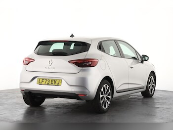 Used Renault Clio 2023 for sale - 77848047: Photo